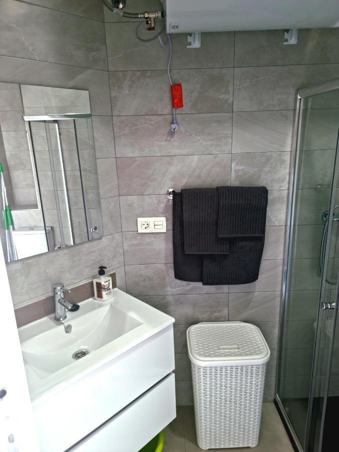 Apartamentos Elemar Free Luggage Storage Malaga Exterior photo