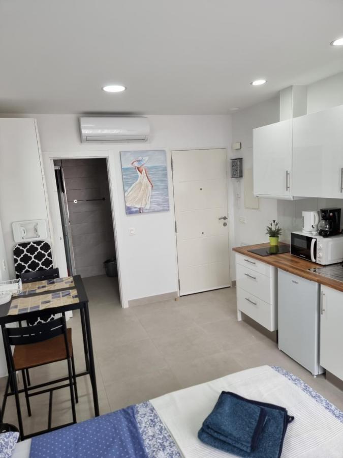 Apartamentos Elemar Free Luggage Storage Malaga Exterior photo