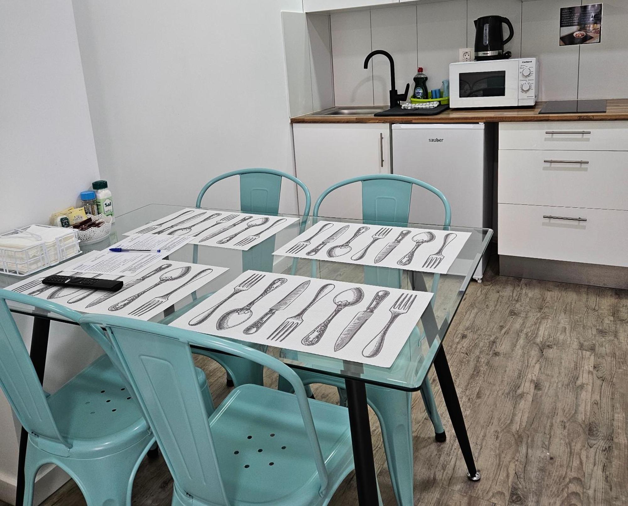 Apartamentos Elemar Free Luggage Storage Malaga Exterior photo