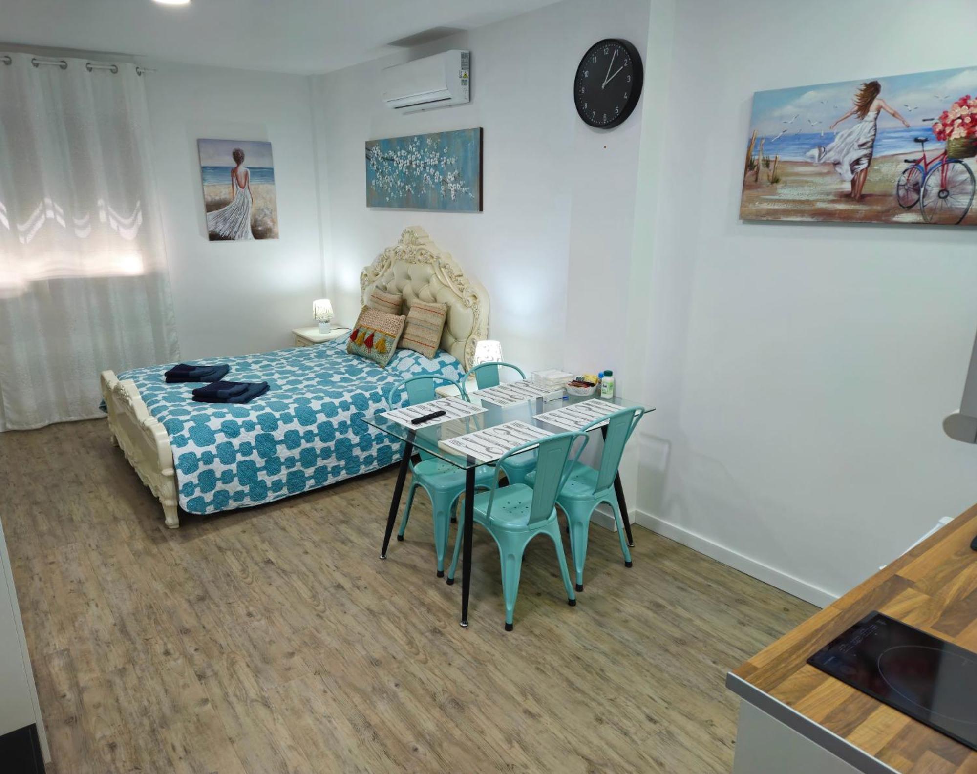 Apartamentos Elemar Free Luggage Storage Malaga Room photo